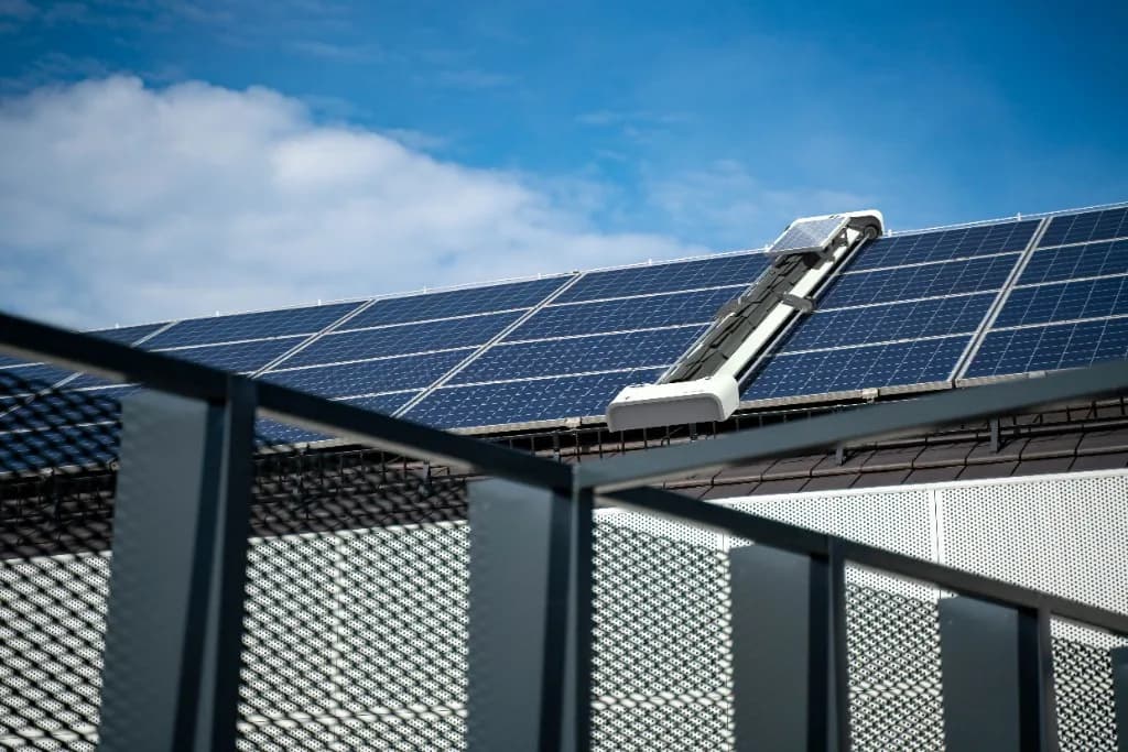Taypro Automatic solar panel cleaning robot