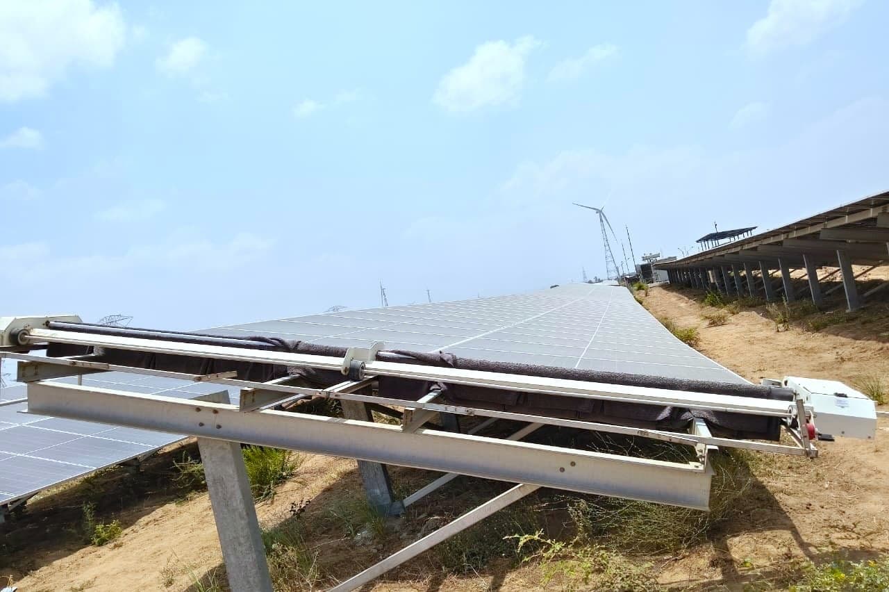 Robot Fleet Sizing Calculator: How Many Robots per MW - Solar Panel Cleaning Robot resource by Taypro