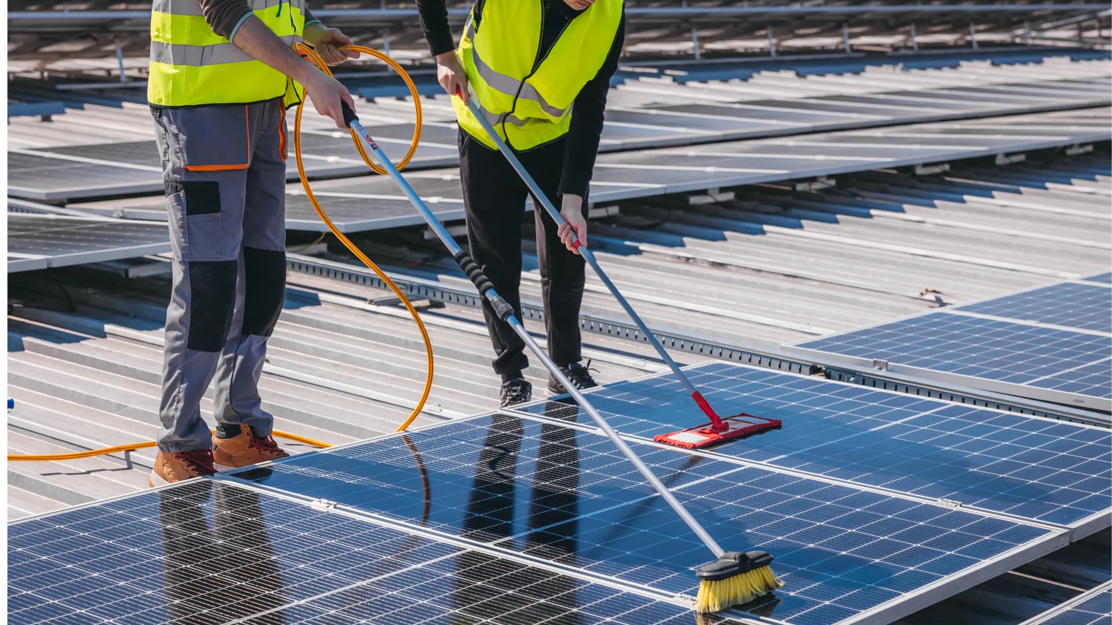 5 Costly Mistakes to Avoid in Solar Panel Cleaning