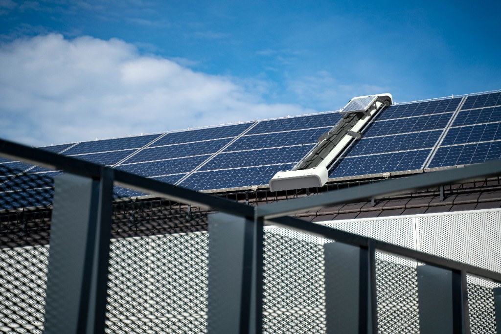 GLYDE Automatic Solar Panel Cleaning Robot | Taypro
