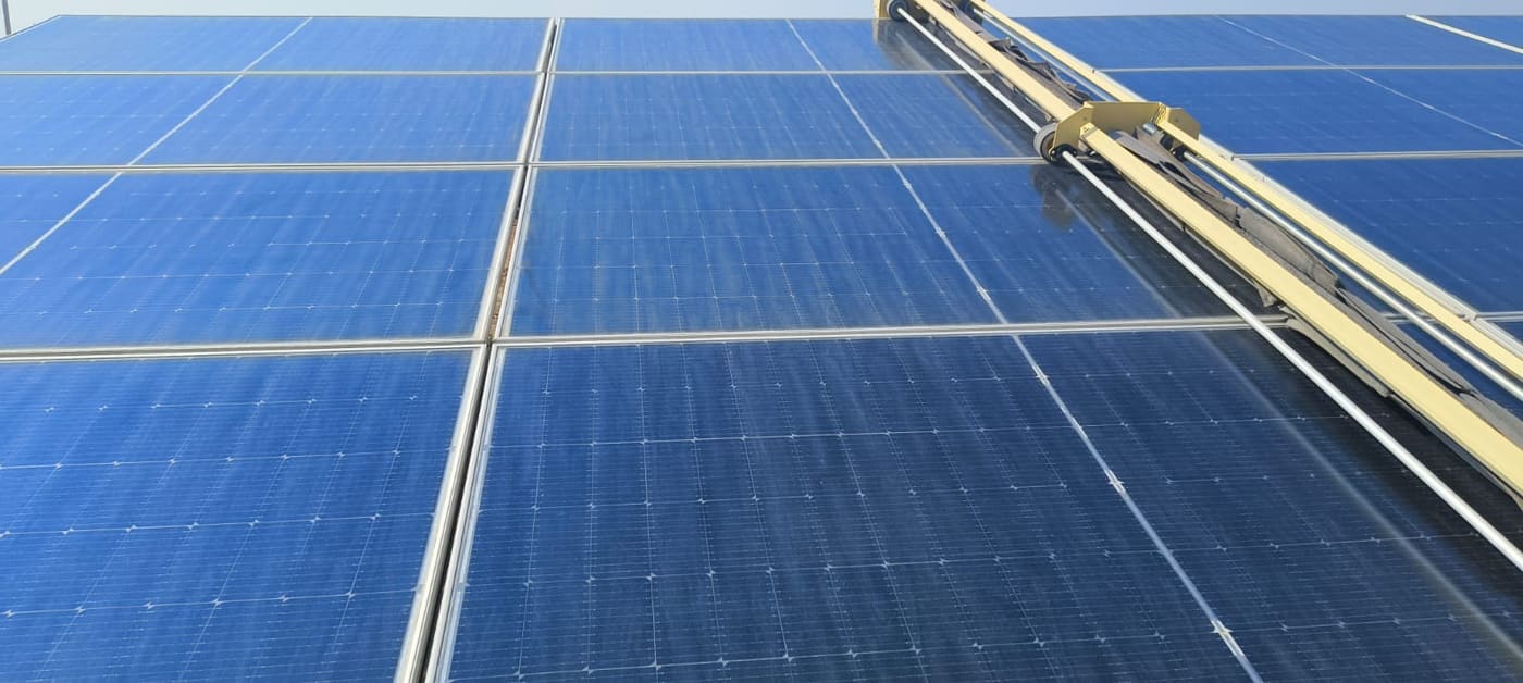 Bachau DVC, Gujrat 300 MW solar plant, Taypro robotic panel cleaning